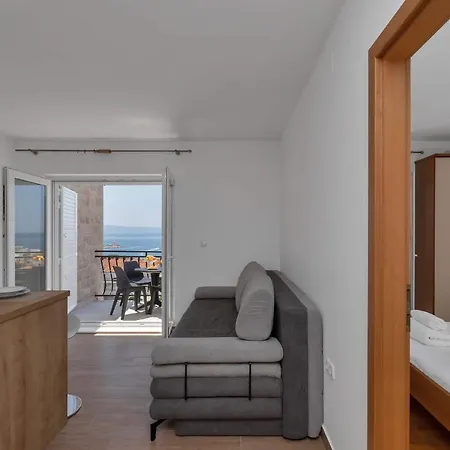 Apartment Ivan Sea View